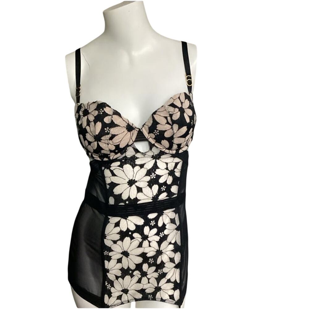 Victoria’s Secret Floral Lace Corset Bustier Top 36C Sheer Black White